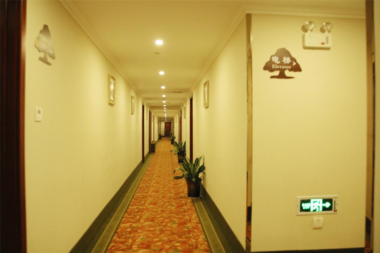 Greentree Inn Shandong Jinan Daming Lake Business Hotel Extérieur photo